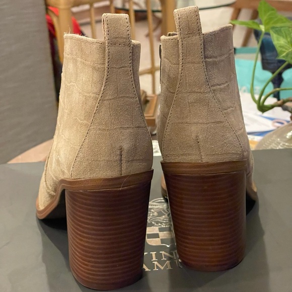 Vince Camuto x Almost Ready Winndie Heeled Boots in Truffle Taupe in box - Picture 7 of 11